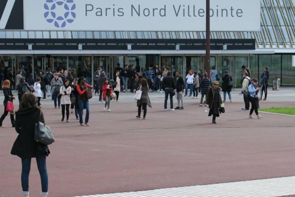 Studioneuf Equipe Cdg/parc Expo/ Paris *